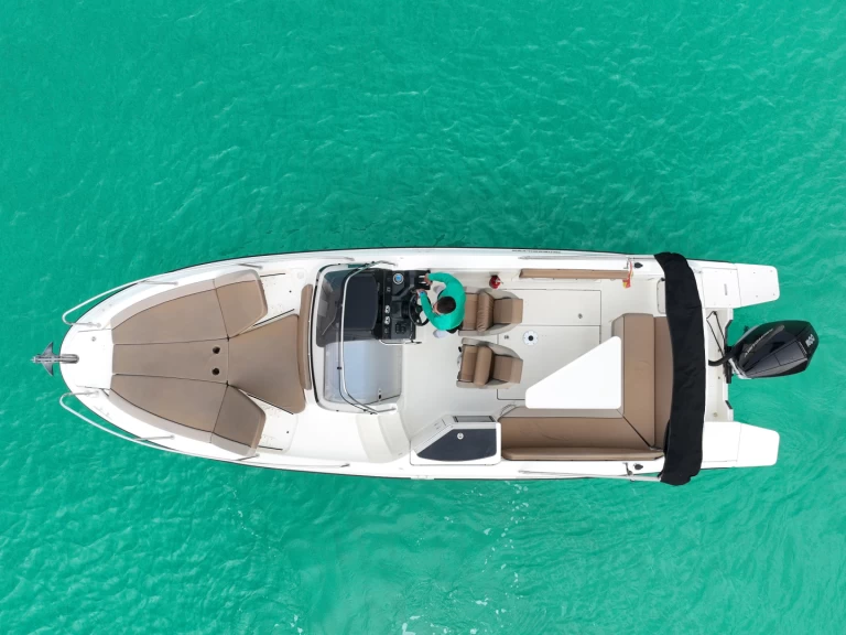 Hyra Motorbåt  med eller utan skeppare Quicksilver Port de Palma 