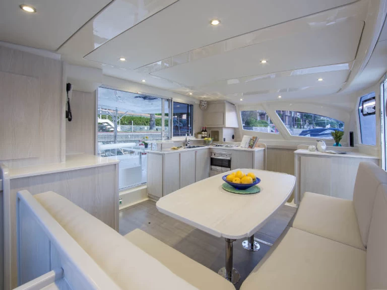 Båtuthyrning Leopard Leopard 44 i Adaköy på Samboat 