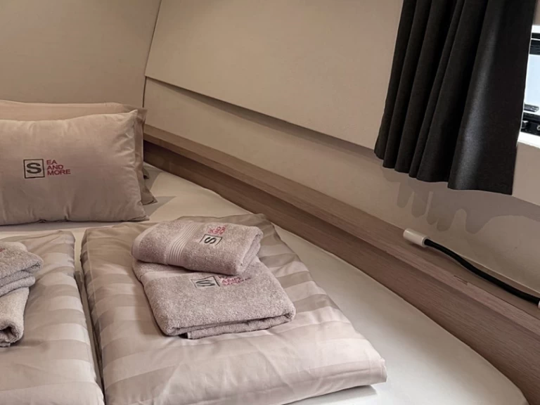 Båtuthyrning Fountaine Pajot Fountaine Pajot MY 37 i Rogoznica på Samboat 