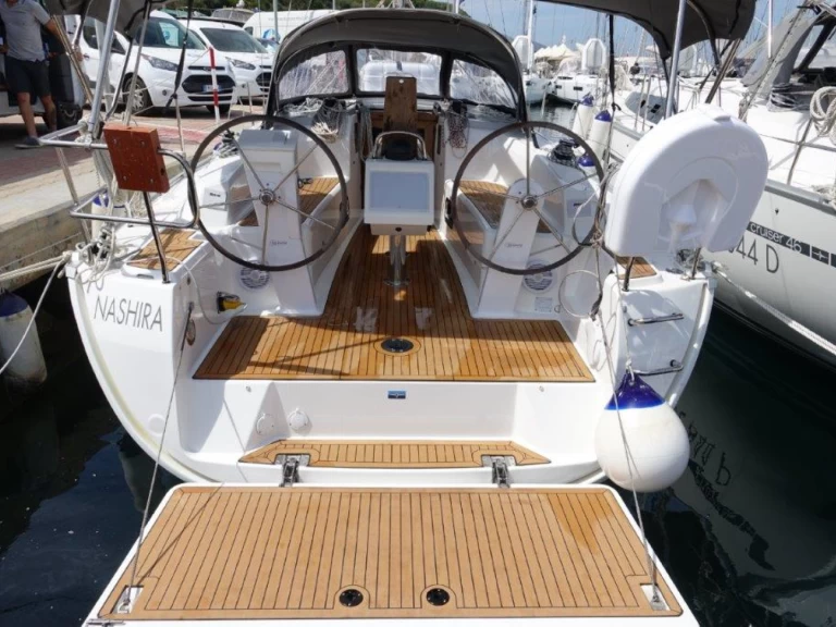 Båtuthyrning Bavaria Cruiser 34 i Olbia på Samboat 