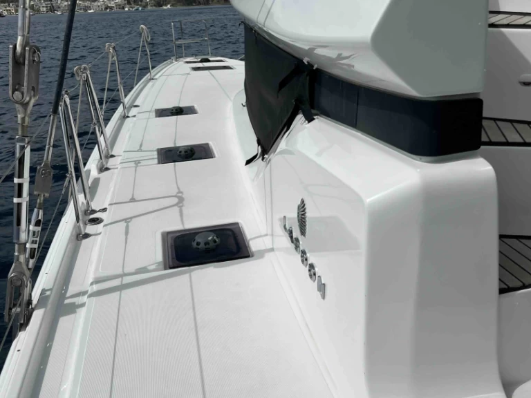 Hyr en Lagoon Lagoon 51 Alimos 