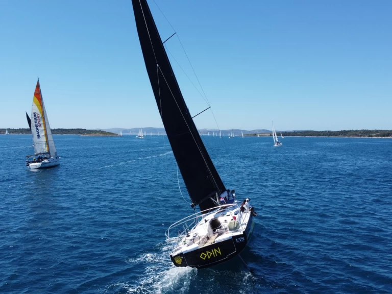 Båtuthyrning Elan Elan E6 i Pirovac på Samboat 