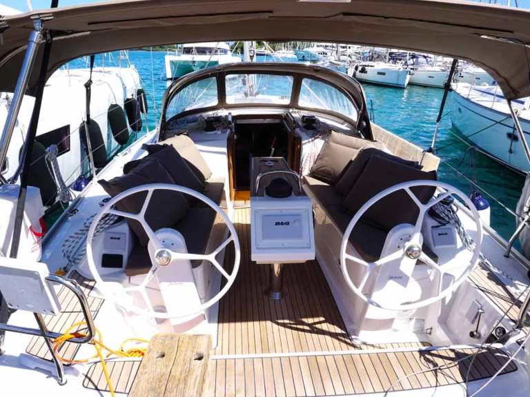 Uthyrning Segelbåt  i Gouvia - Bavaria Cruiser 34