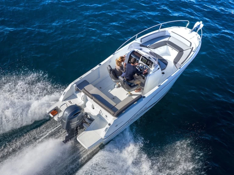 Hyr en Jeanneau Cap Camarat 6.5 CC Serie 3 Cogolin 