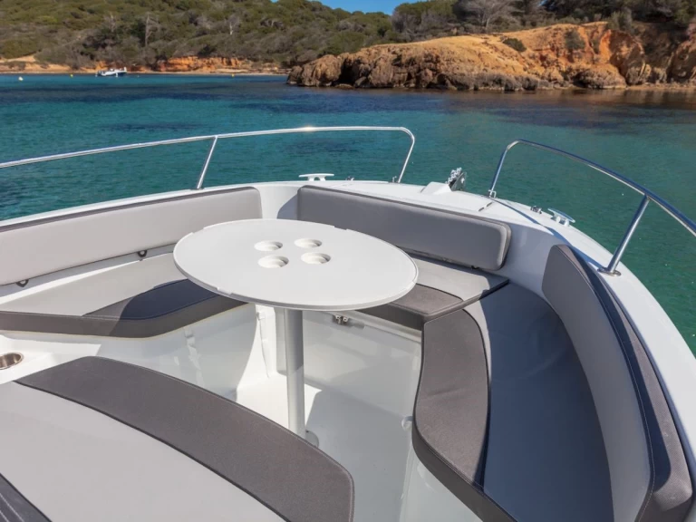 Motorbåt  för uthyrning Cogolin till det bästa priset 