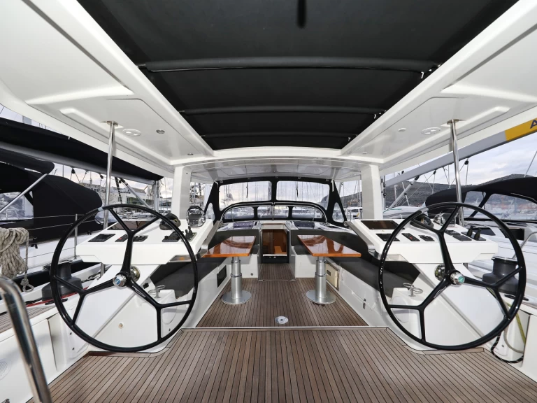 Yacht charter Trogir  billig Hanse 588