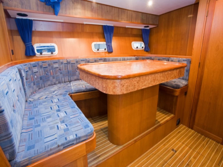 Båtuthyrning De Drait Renal 50 Pilot i Drachten på Samboat 