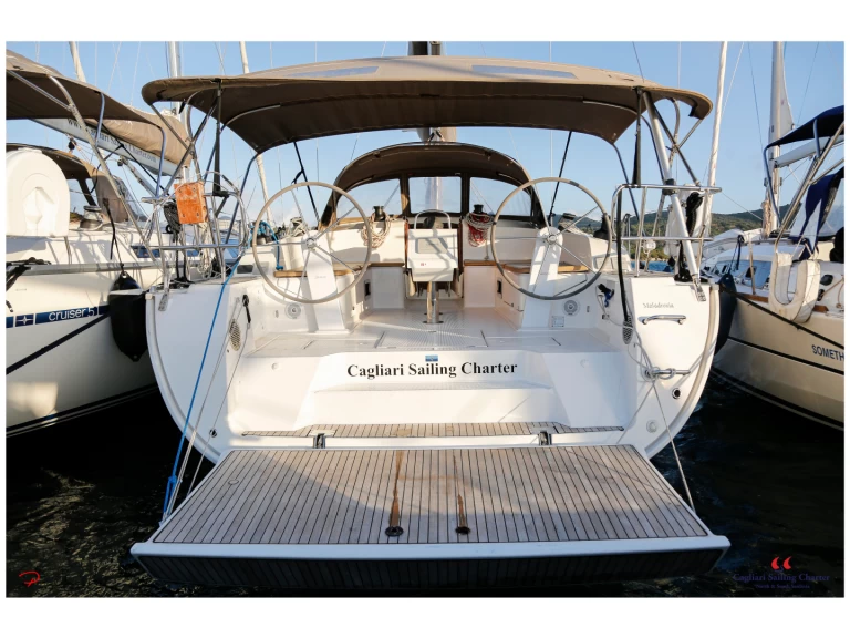 Uthyrning Segelbåt  Bavaria med en båtlicens 