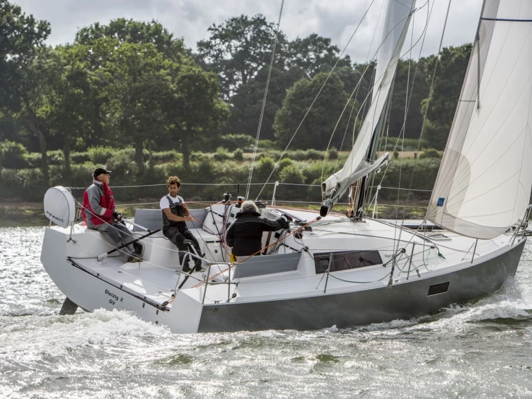 Uthyrning Segelbåt  i La Trinité-sur-Mer - Pogo Structures Pogo 30