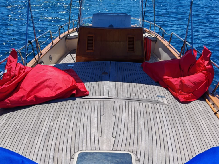 Yacht charter Vieux Port de Cannes billig Apreamare 9 Open