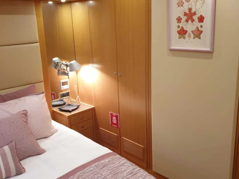 Uthyrning Lyx yacht  med en båtlicens 