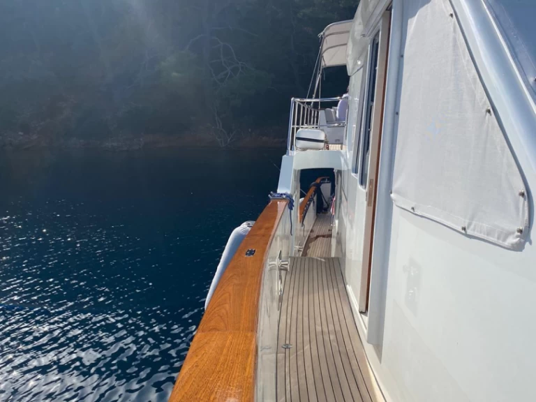 Uthyrning Lyx yacht  med en båtlicens 