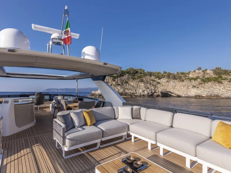 Yacht charter Beaulieu-sur-Mer billig Absolute 64 HT