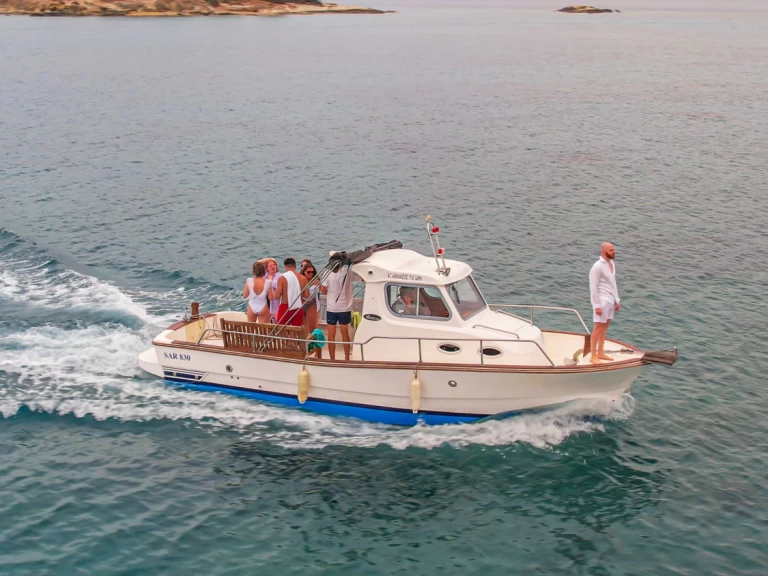 Motorbåt  för uthyrning Marathi till det bästa priset 