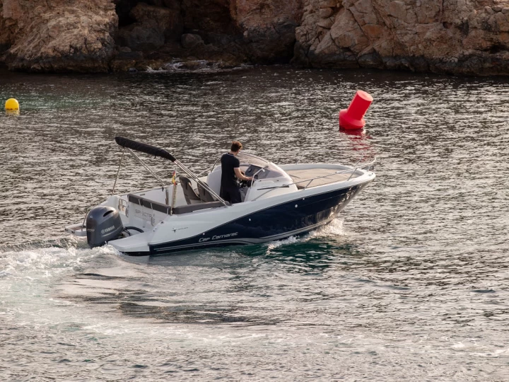 Uthyrning Palma de Mallorca - Jeanneau Cap Camarat 6.5 WA Serie 3 av Samboat 