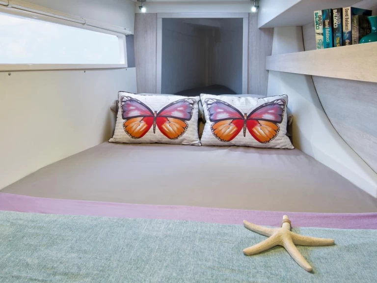 Leopard Leopard 43 Powercat charter bareboat eller skeppad i Road Town