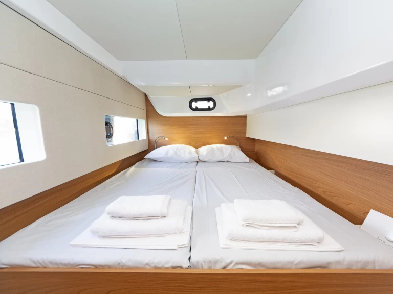 Yacht charter Skradin billig Bali Catsmart