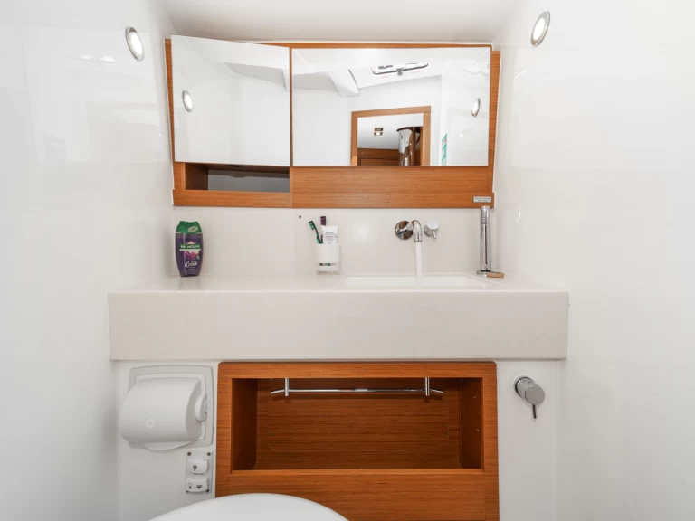 Hyr en Dufour Dufour 470 Skradin 