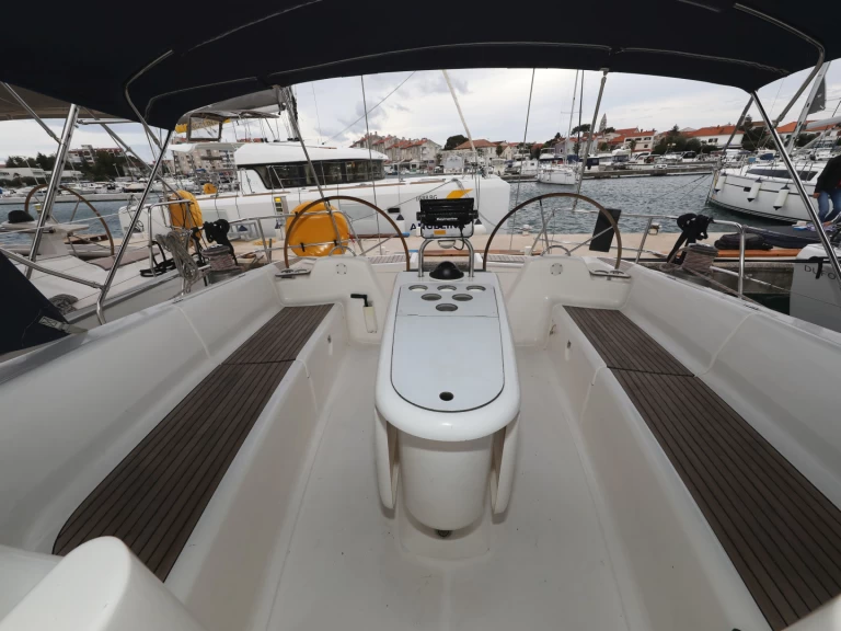 Hyr en Dufour Gib Sea 51 Biograd Na Moru 