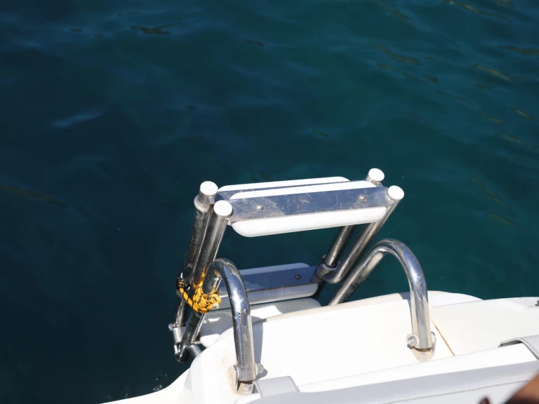 Hyr en Jeanneau Cap Camarat 4.7 CC l'Escala 