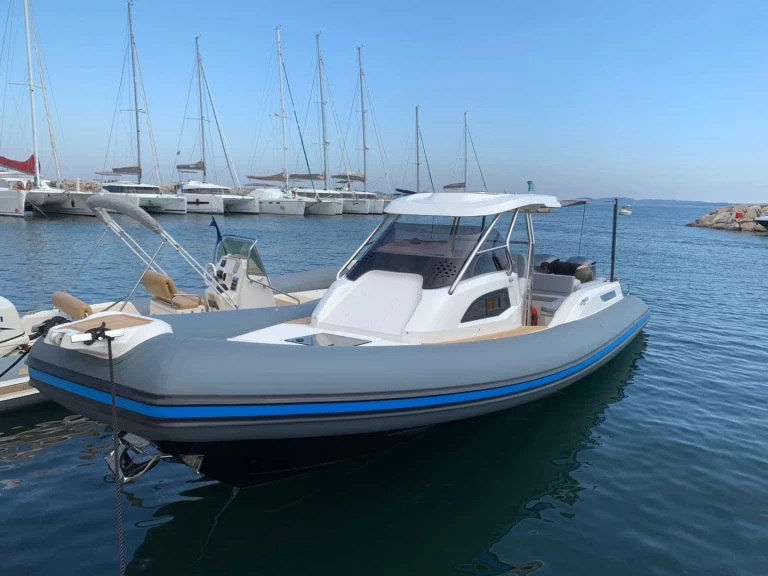 Yacht charter Port du Lavandou billig clubman 35