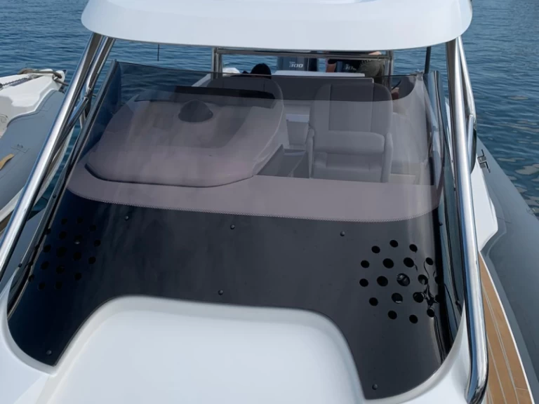 Hyra Motorbåt  med eller utan skeppare Joker Boat Port du Lavandou 