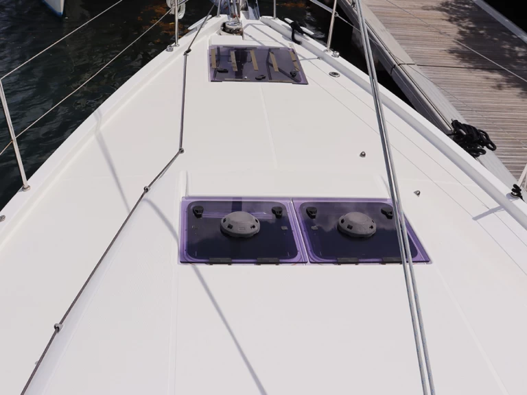 Hyr en Jeanneau Sun Loft 47 Road Town 