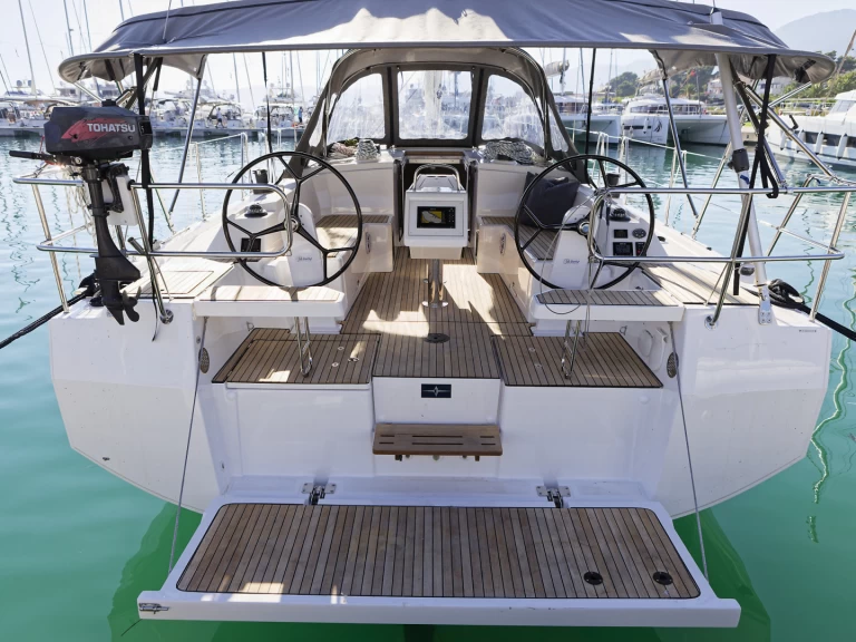 Segelbåt  för uthyrning Kaštela till det bästa priset 