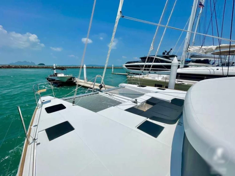 Yacht charter Mai Khao billig Lagoon 52 F