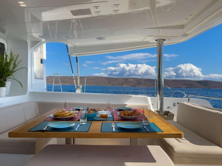 Uthyrning Lyx yacht i Lavrio - Lagoon MADININA