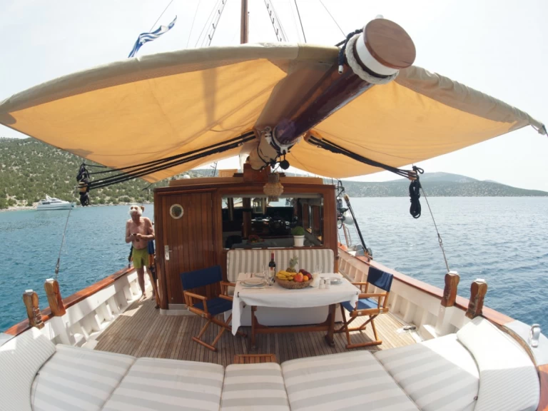 Hyr en  ELEFTHERIA Piraeus 