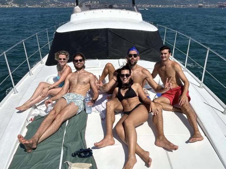 Yacht charter La Spezia billig Ischia 80