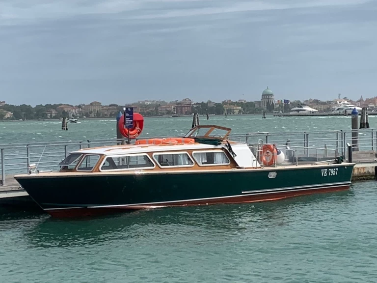Yacht charter Venice billig vizianello