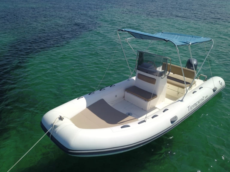 Uthyrning Six-Fours-les-Plages - Capelli Tempest 530 av Samboat 