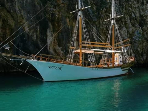 Yacht charter Crikvenica billig EX-LIFEBOAT