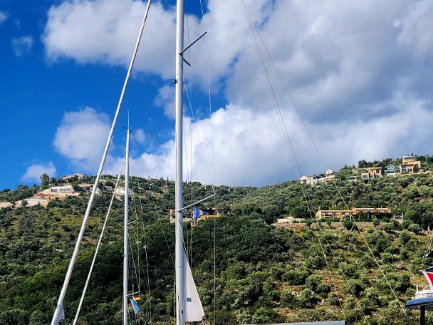 Hyr en Hanse Hanse 418 Nidri 