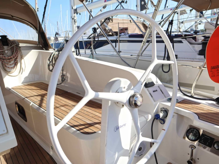 Yacht charter Alimos billig Cruiser 41