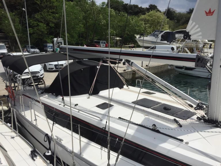 Bavaria Cruiser 46 charter bareboat eller skeppad i Skiathos