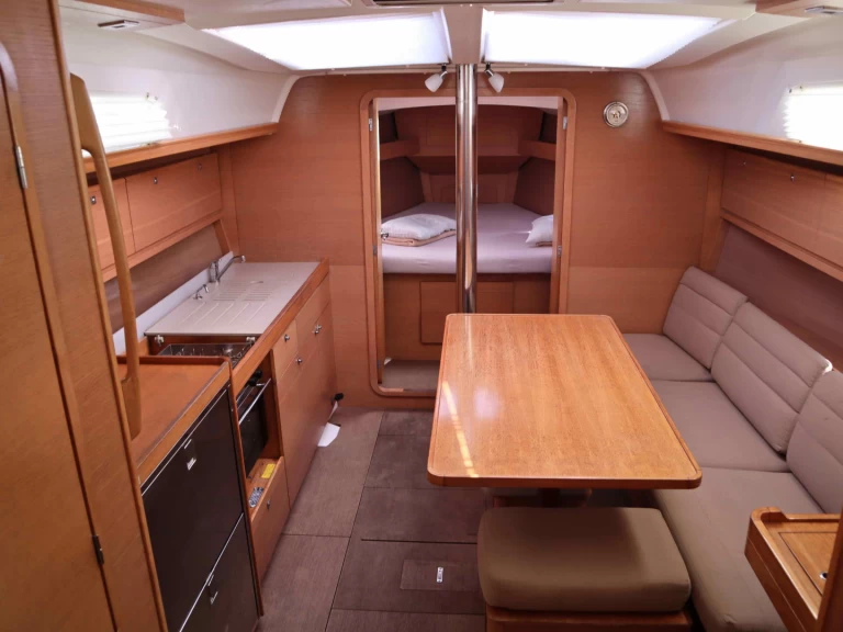 Uthyrning Segelbåt  i Alimos - Dufour Dufour 382 Grand Large