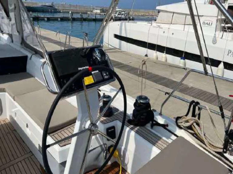 Uthyrning Capo d'Orlando - Bénéteau Oceanis 51.1 av Samboat 