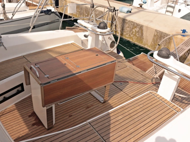 Yacht charter Sukošan billig Cruiser 45