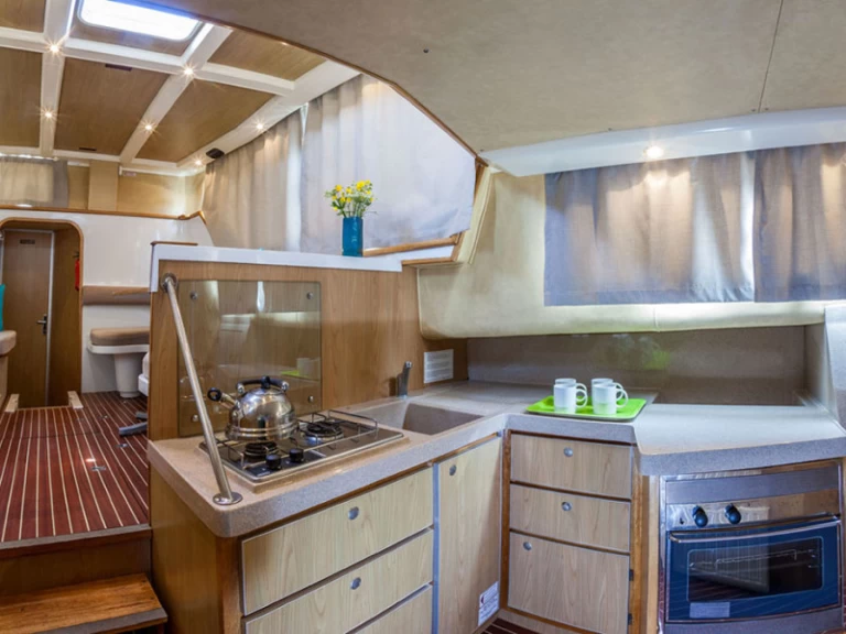 Pénichette Pénichette 1020 FR charter bareboat eller skeppad i Bram