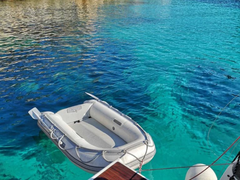 Bavaria Cruiser 45 charter bareboat eller skeppad i Palma de Mallorca