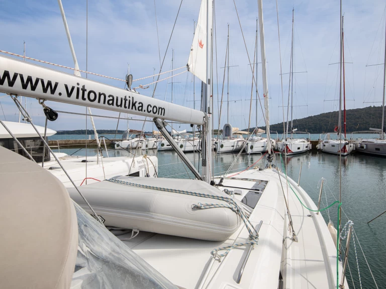 Uthyrning Pomer - Bénéteau Oceanis 46.1 av Samboat 