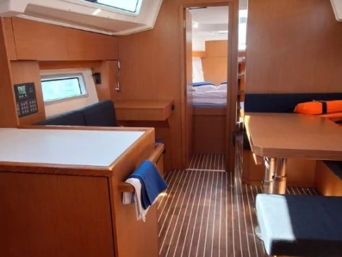 Uthyrning Segelbåt  Bavaria med en båtlicens 