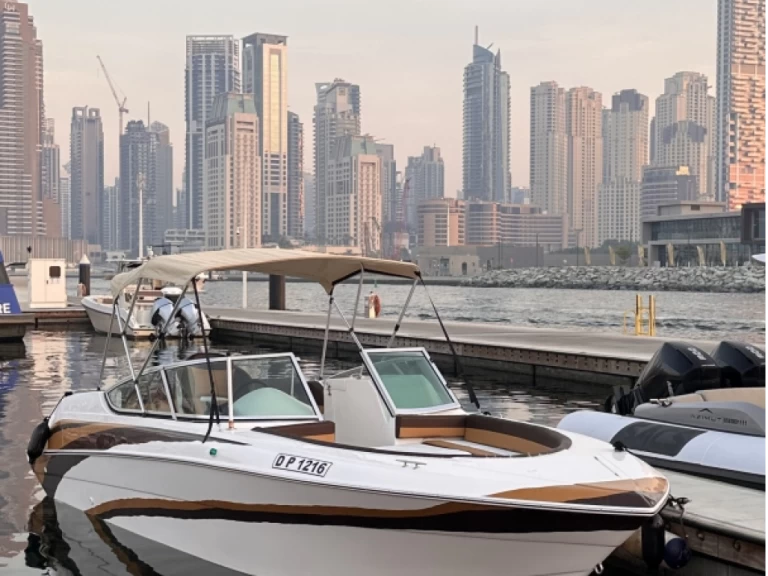 Uthyrning Motorbåt  i Dubai - Sealine Hannibal 730