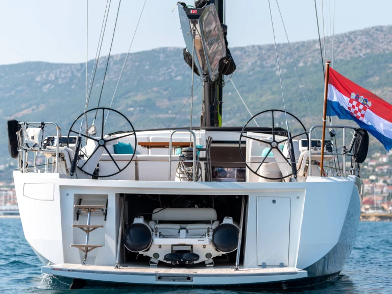 Yacht charter Kaštela billig CNB 76