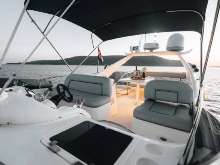 Motorbåt  för uthyrning Kaštel Gomilica till det bästa priset 