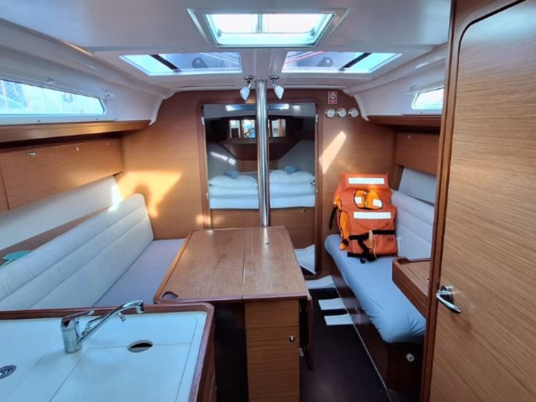 Uthyrning Segelbåt  i Trogir  - Dufour Dufour 360 Grand Large