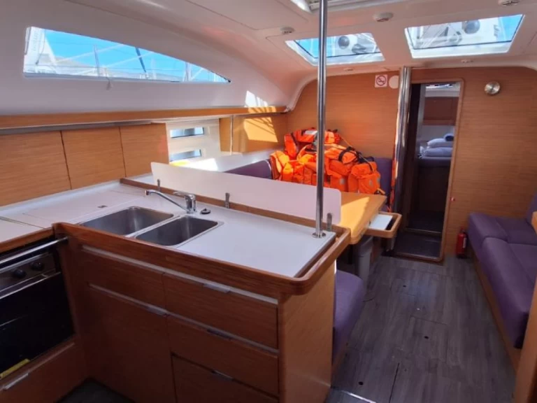 Uthyrning Segelbåt  i Trogir  - Elan Impression 45